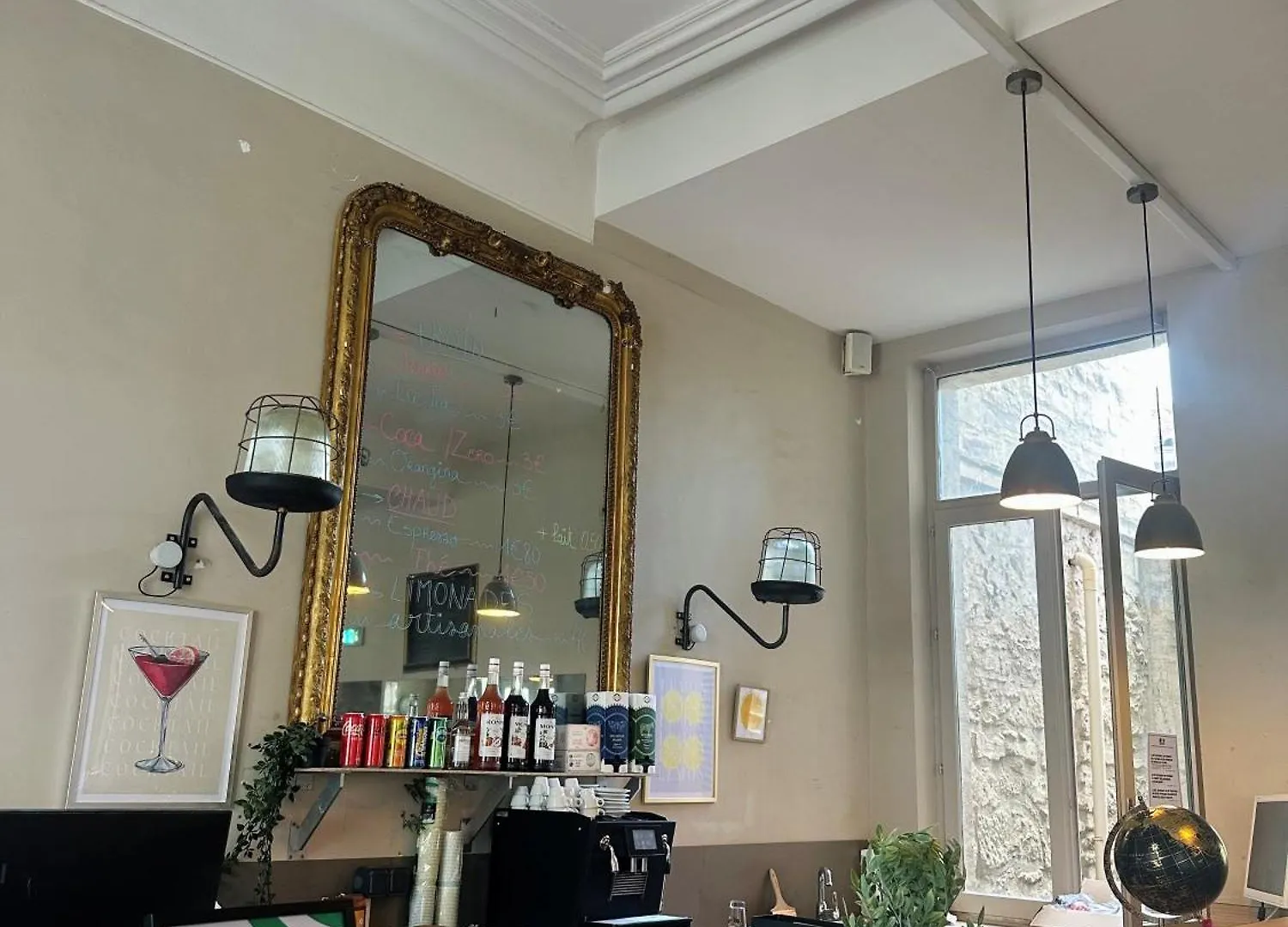 Auberge De Jeunesse Hi Avignon